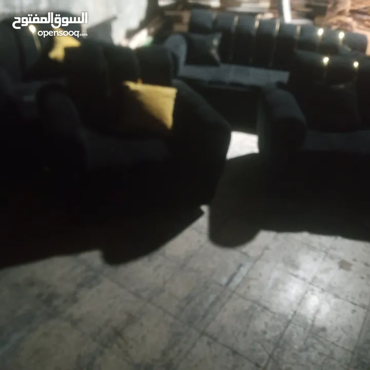 طقم كنب 7مقاعد بحالة ممتازة