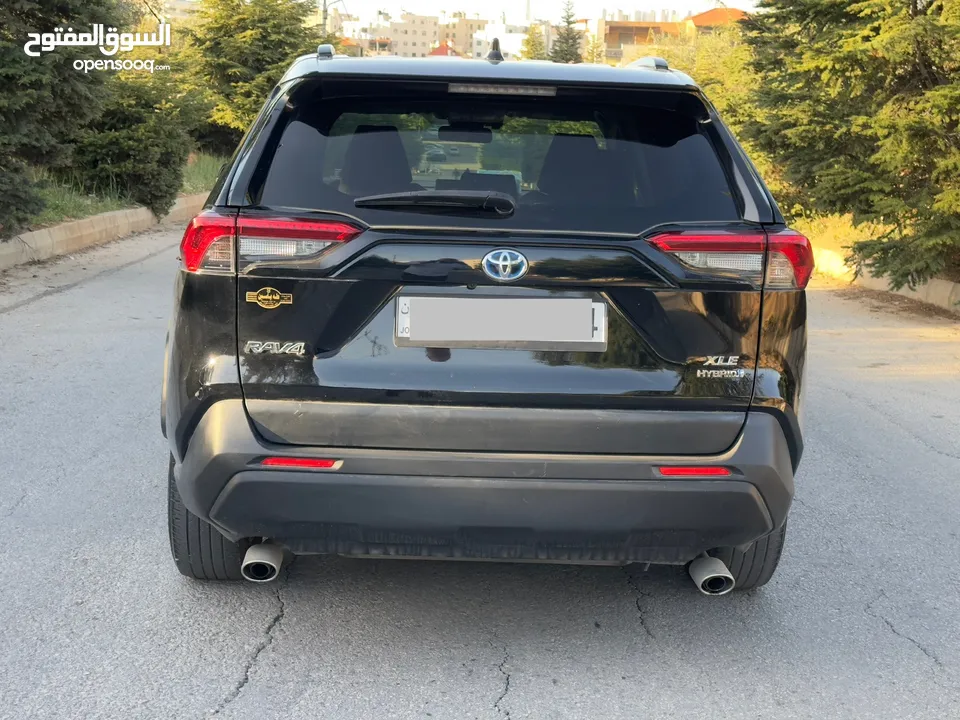 TOYOTA RAV4 HYBRID 2021 XLE