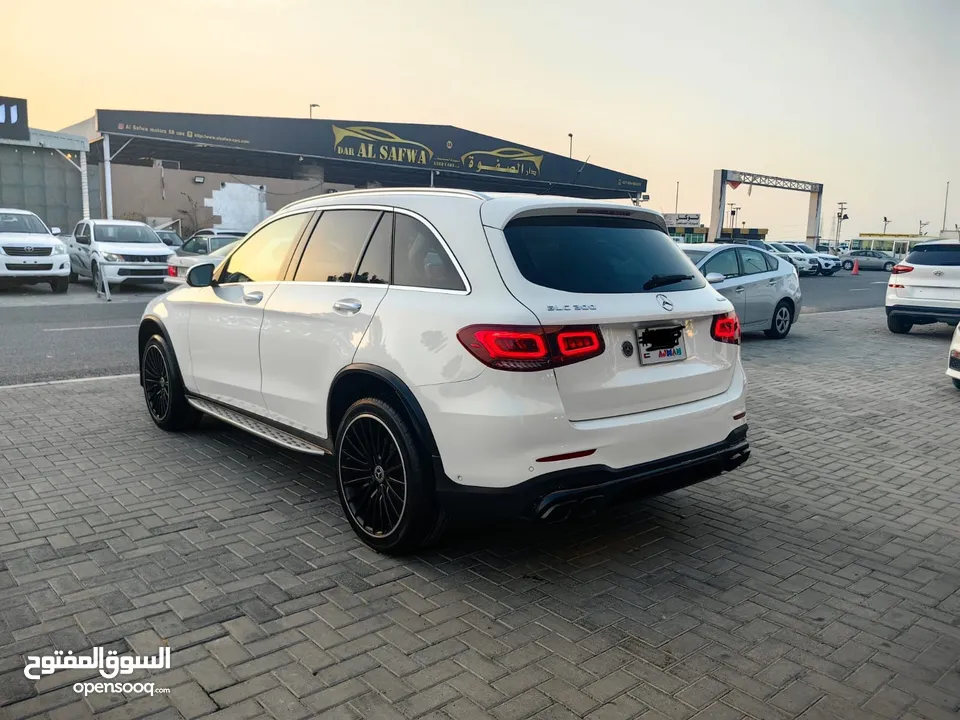 GLC 300 موديل 2022 عليها كت 63