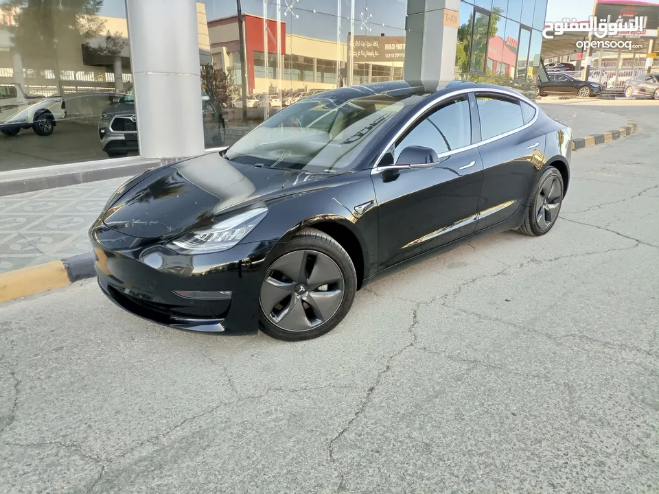 TESLA MODEL 3 2020