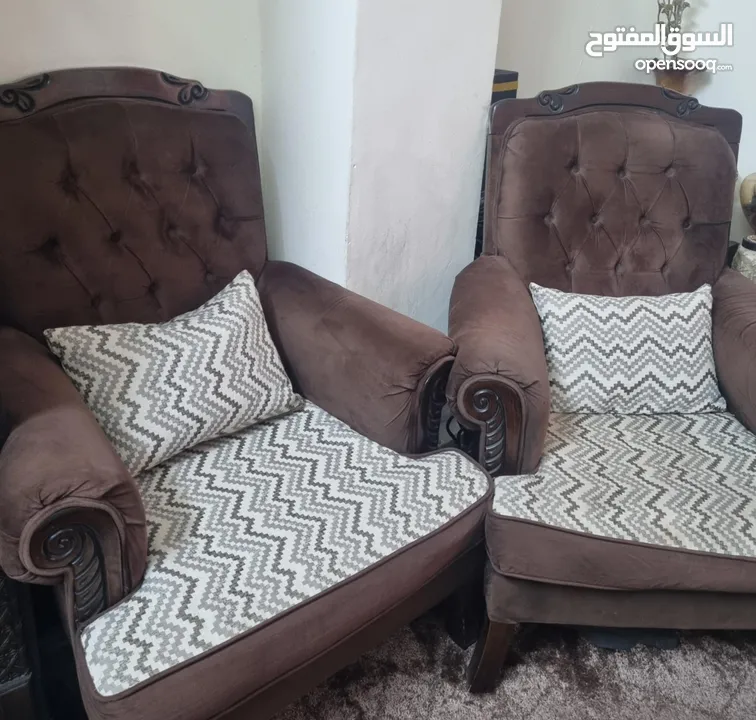 كنب 7 مقاعد..   مستعمل.. بحالة جيدة.. للجادين