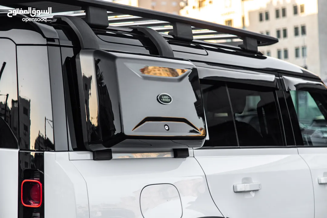 Land Rover Defender 2022 Gasoline Black edition