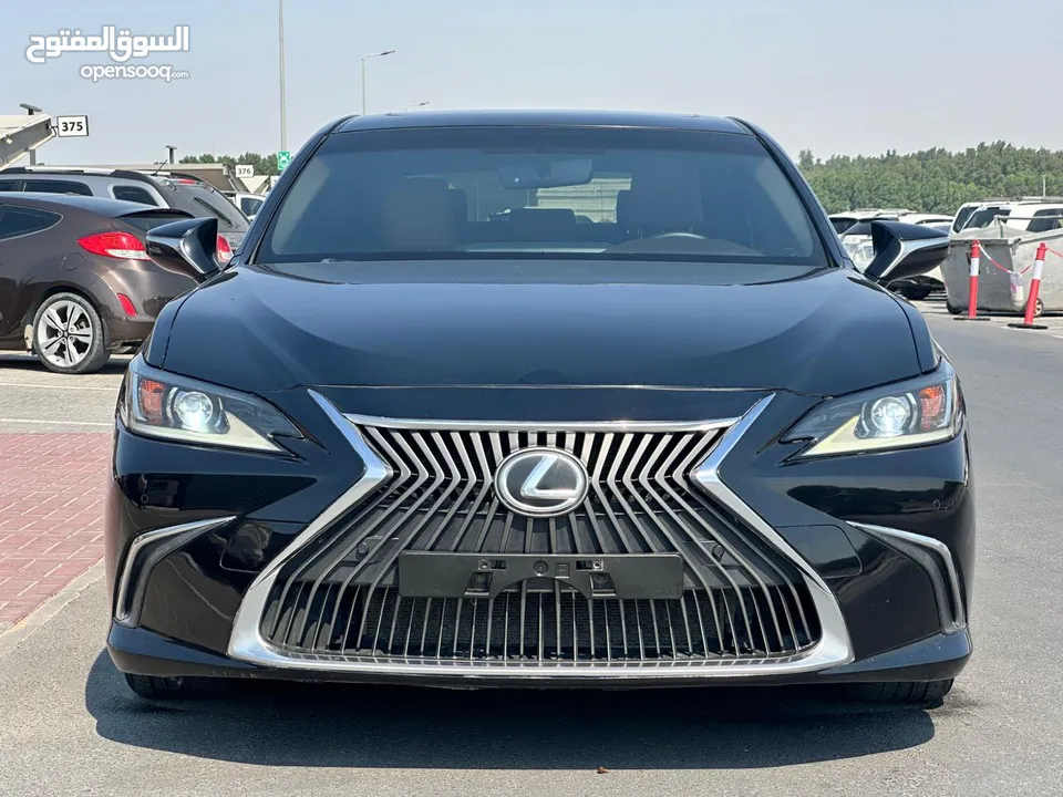 LEXUS ES350 2019