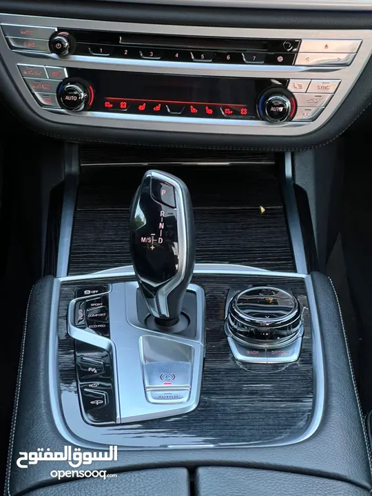 2018 BMW 740 eDrive بحالة الوكالة للبيع كاش او اقساط من المالك مباشرة بدون وساطة بنوك دفعة اولى