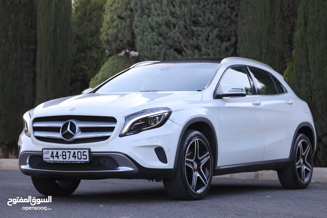 Mercedes GLA 250 4-Matic  موديل 2015 AMG KIT فحص كامل بدون ملاحظات قاطع مسافه 90 الف كيلو وارد غرغور