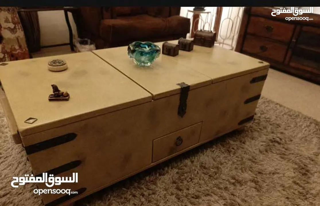 -طاولة جلوس امريكي مع ملحقين فخمة