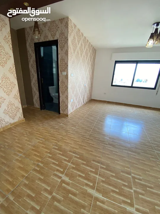 شقة دوبلكس للبيع طابق ثالث مع روف في شفا بدران