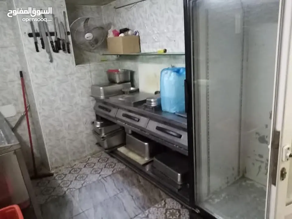عدد مطعم كامله شبه جديده