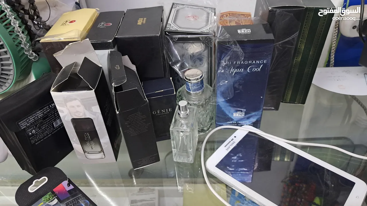 علب عطور فاضيه
