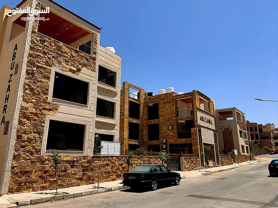 شقة استثمارية فاخرة للبيع (طابق ارضي)