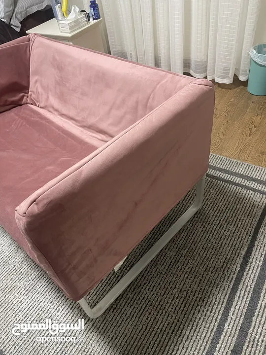 صوفا مقعدين ايكيا (Ikea 2 Seater Sofa) مستعملة للبيع