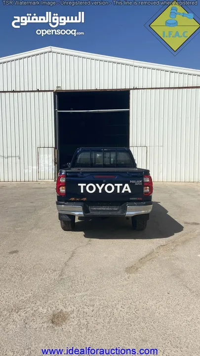 بكب تويوتا هايلكس (SR5) TOYOTA HILUX 4X4 2023