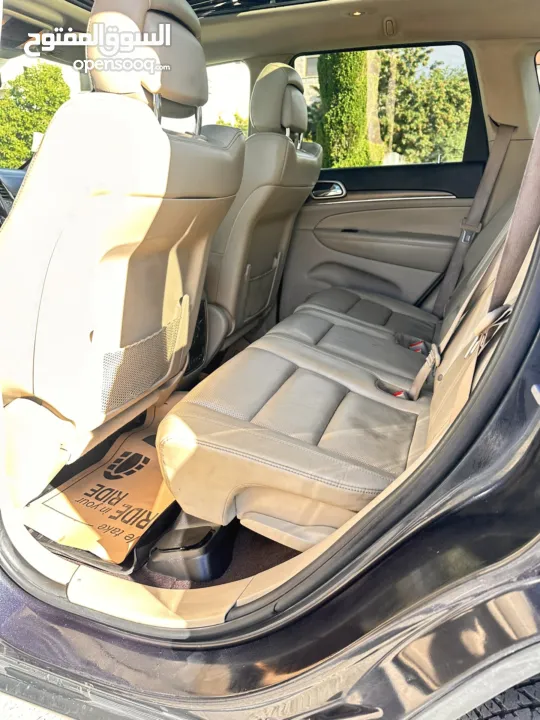 جراند شوروكي 2016 محرك بنزين بقوه 3600cc جير اوتوماتيكي مكون من 8 سرعات نظام دفع رباعي امريكي مميز