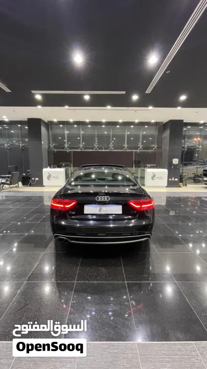 Audi A5 Coupe model 2015