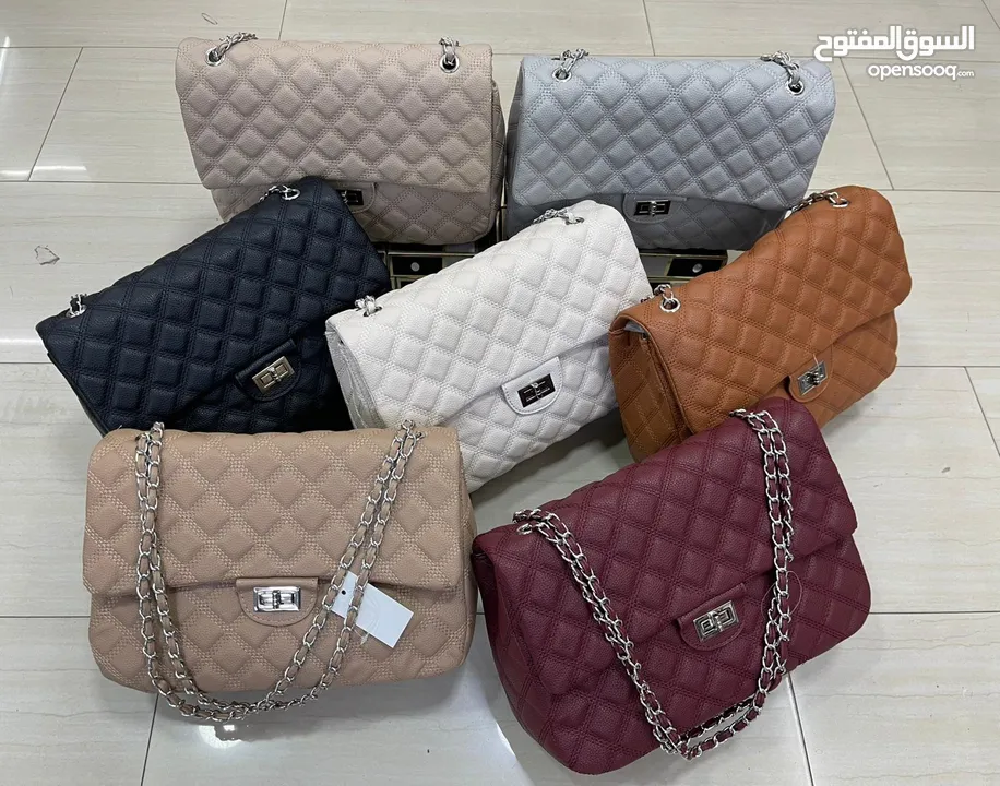 شُنط  ، كواليتي عاليه  نفس الصوره تماماً  احجام مختلفه ومناسبه لجميع الستايلات