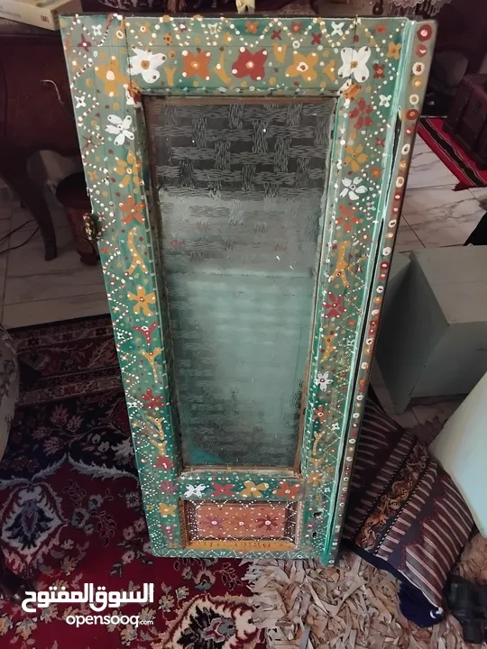 مجموعه مميزه من التحف