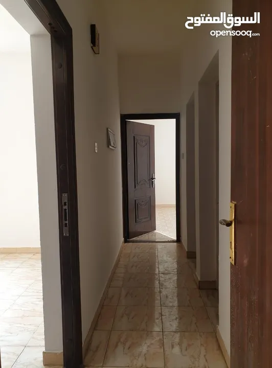 شقة للايجار في المعبيلة خلف مرطز القبائل - Flat For Rent In Mabilla Behind Al Qabayel