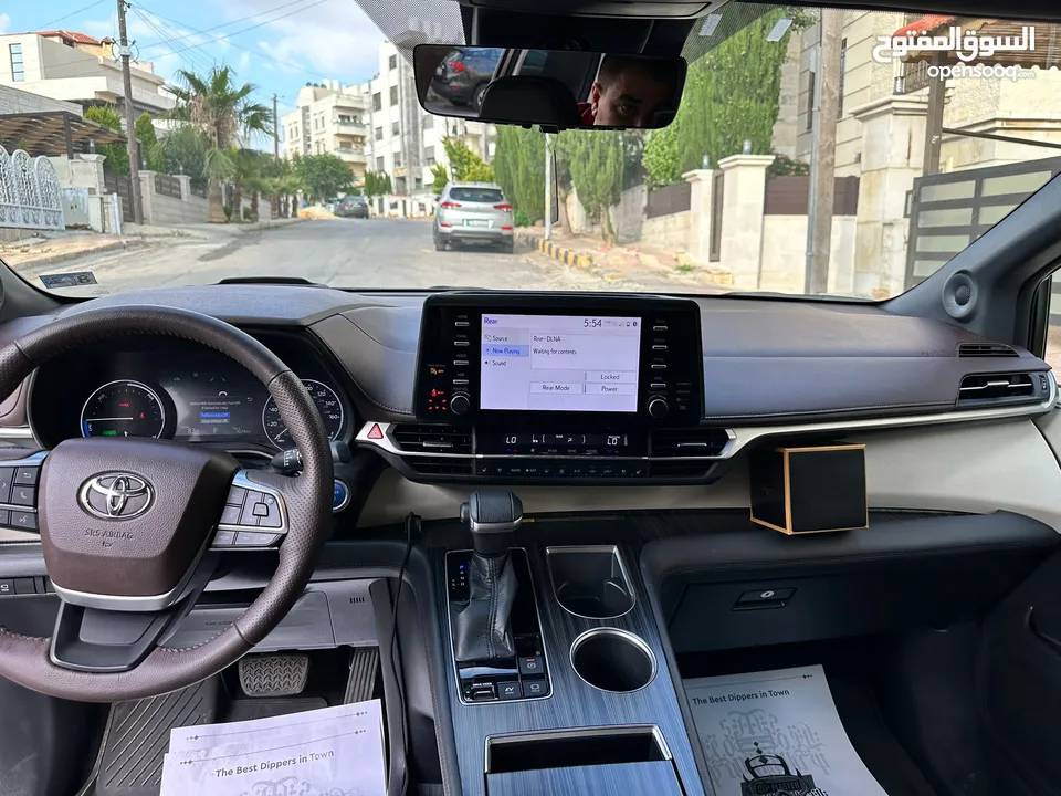 2021 Toyota Sienna Platinum Hybrid AWD