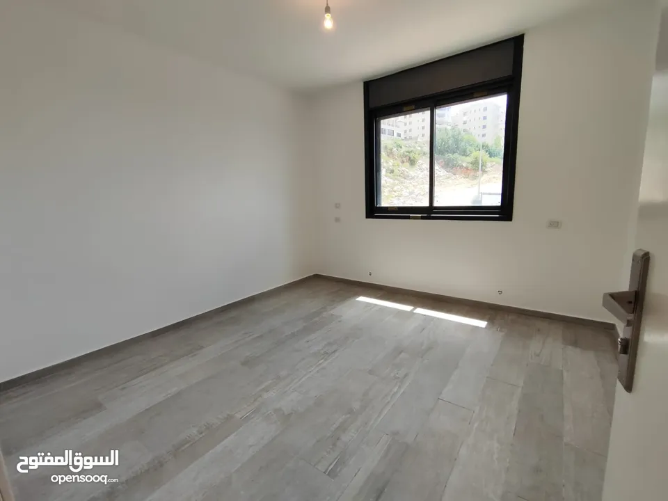 شقه غير مفروشه للايجار