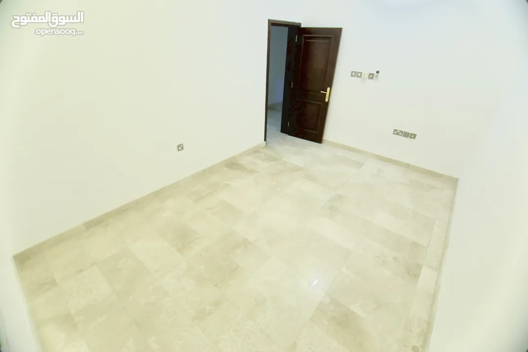 فيلا للايجار ي القرم خلف فندق رامي-7BHK Villa for rent in AL Qurum