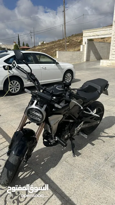 دراجة هوندا cb300 للبيع