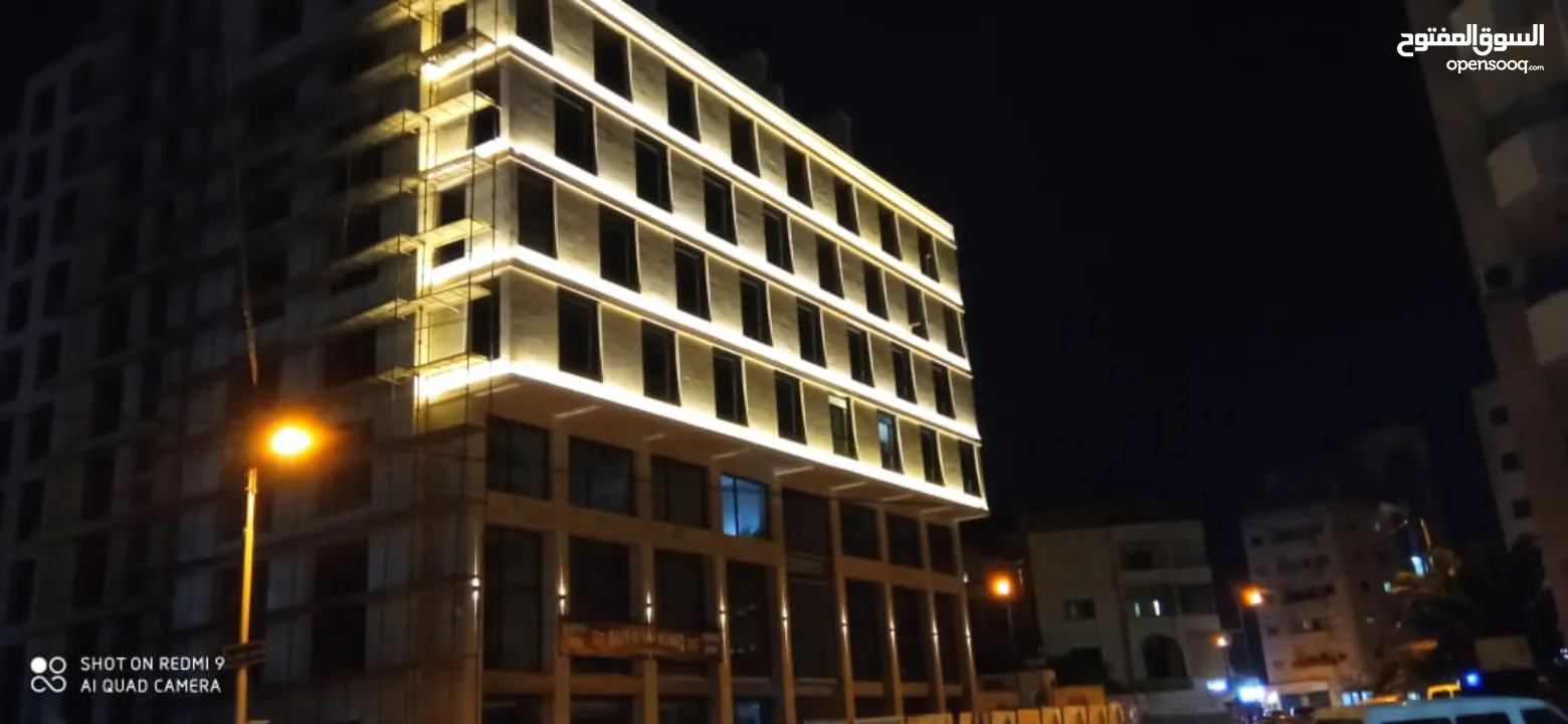 مكتب فخم للإيجار أو البيع