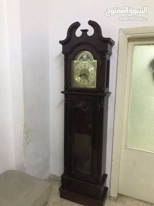 ساعة بندول ارتفاع 2 متر بحالة ممتازة
