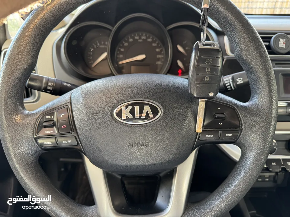 كيا ريو kia rio جيد 7 موديل 2016