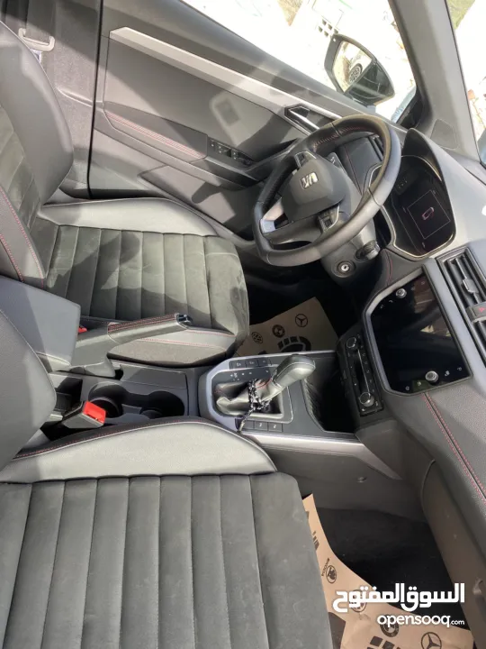 سيات ارونا للبيع