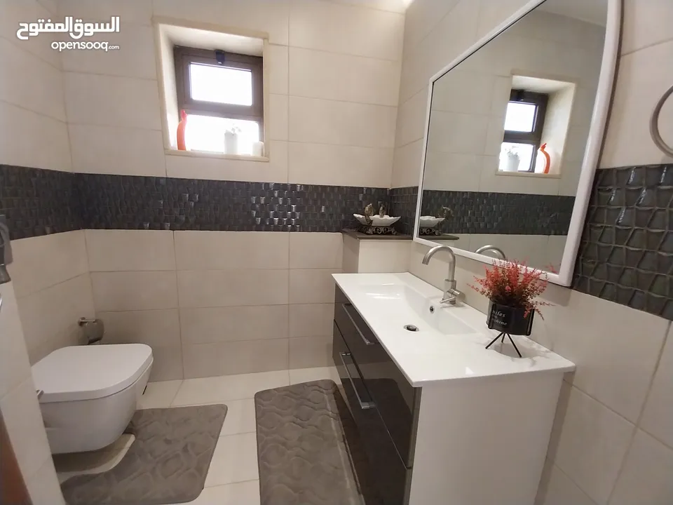 شقة للايجار في عبدون  ( Property 32100 )-175072560