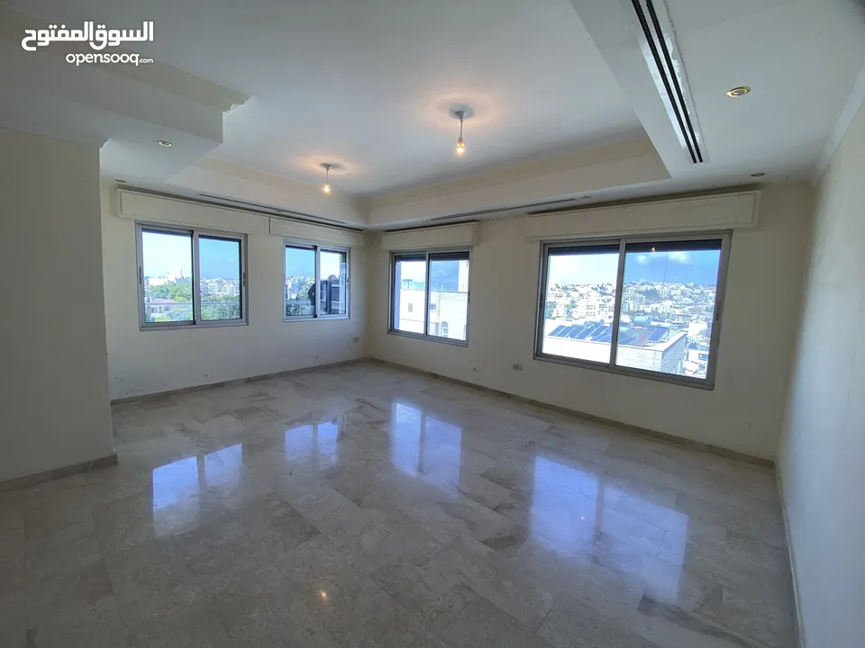 شقة في خلدا 197 متر للبيع / بالقرب من أكاديمية عمان