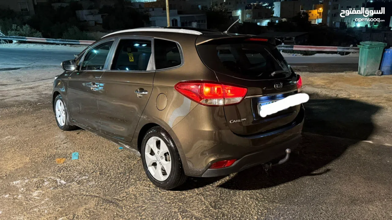 كيا كارينز 2016