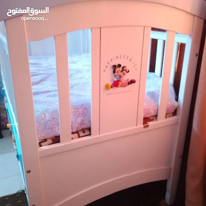تخت اطفال مستعمل بحال الوكاله