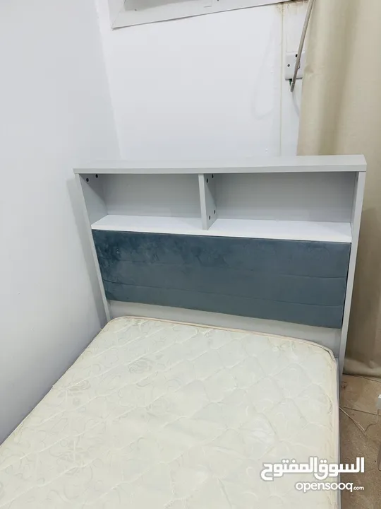 Single Bed with Cushion Header