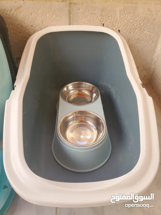 Pet Feeder with Stainless Steel Bowls + Litter Box Combo