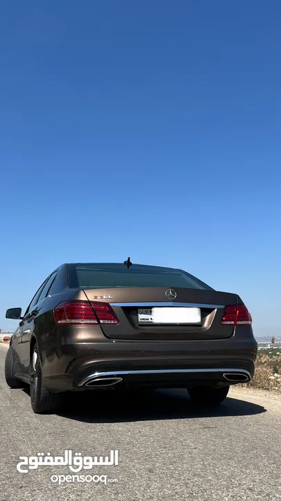 مرسيدس E200