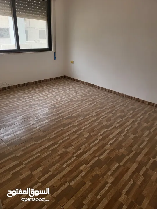 شقة للبيع في ضاحية الحاج حسن