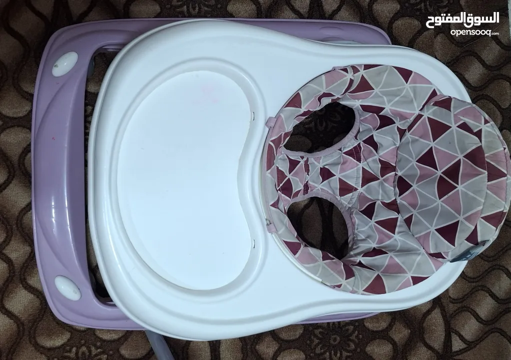 كوت أطفال شيكو وكرسي طعام ايكيا ورضاعة شيكو وعرباية مجانا