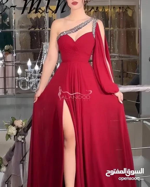فساتين زفاف للبيع بسعر مغري