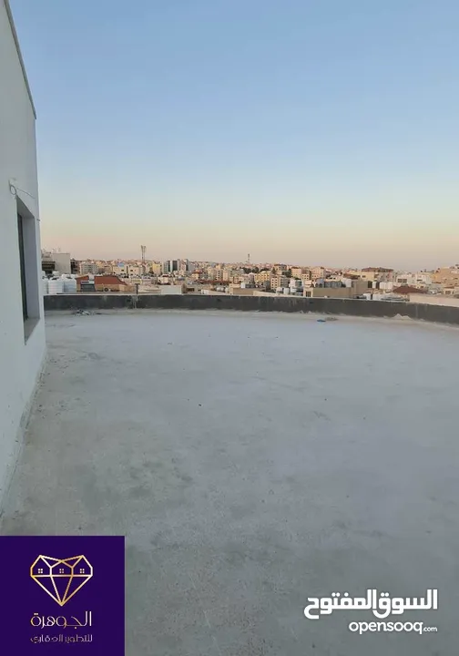 طابق اخير مع روف دوبلكس فاخر لم يسكن لقطه وبسعر مغري جدا عرض خاص أرقى مناطق خلدا وام السماق