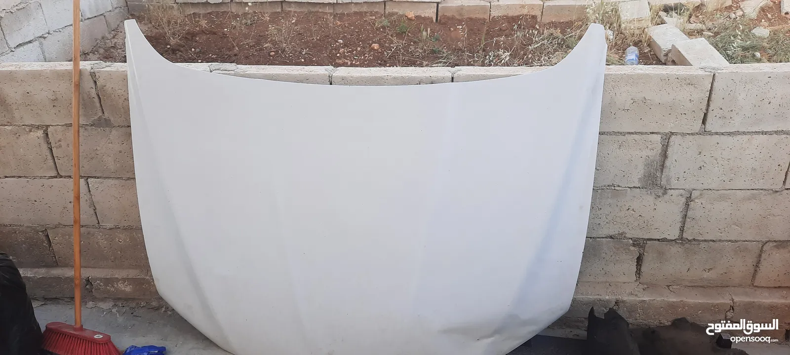 يوجد قطع فورد فيوجن جناح  + غطاء امام + طمبون امامي + جناح + اضواء