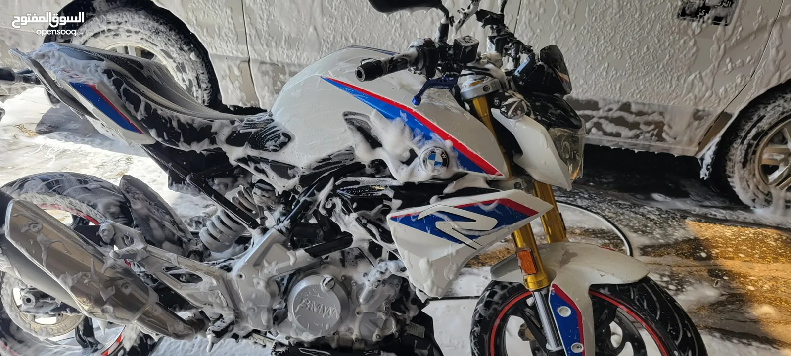 دراجة BMW G310R بحالة ممتازة ترخيص جديد