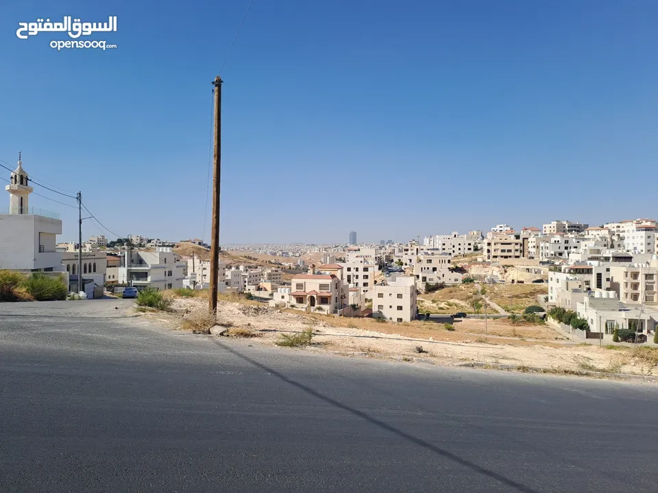 الياسمين / ارض 500م حوض جحره الجنوبي عاليه ومطله على شارعين بسعر جيد