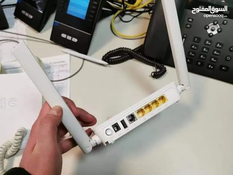راوترات لتوسعةwifi 5g للفايبر وكل الشبكات  هواوي ac1200  موجتين 2.4+5g السرعة  867 ميجا لموجة 5g 3