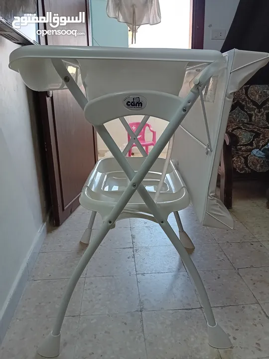 ستناد بانيو حمام وغيار بيبي ماركة ايطالية استعمل بسيط