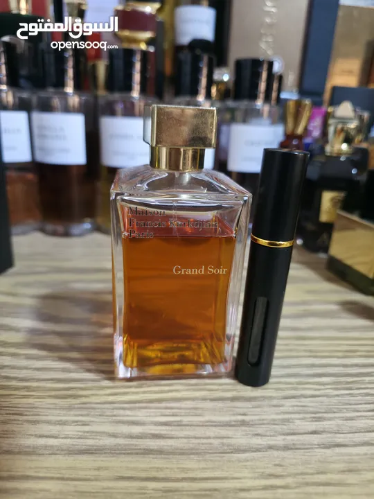 عطور أصلية منوعة للبيع