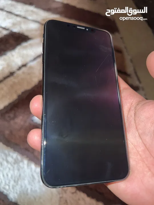 آيفون Xsmax للبيع 256g بطاريه 95‎%‎ مو مغير في شي غير البطاريه