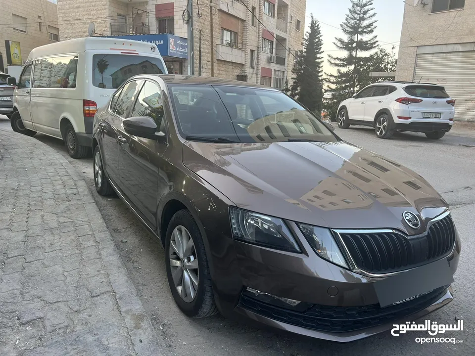 سكودا اوكتافيا مميزة عداد قليل
