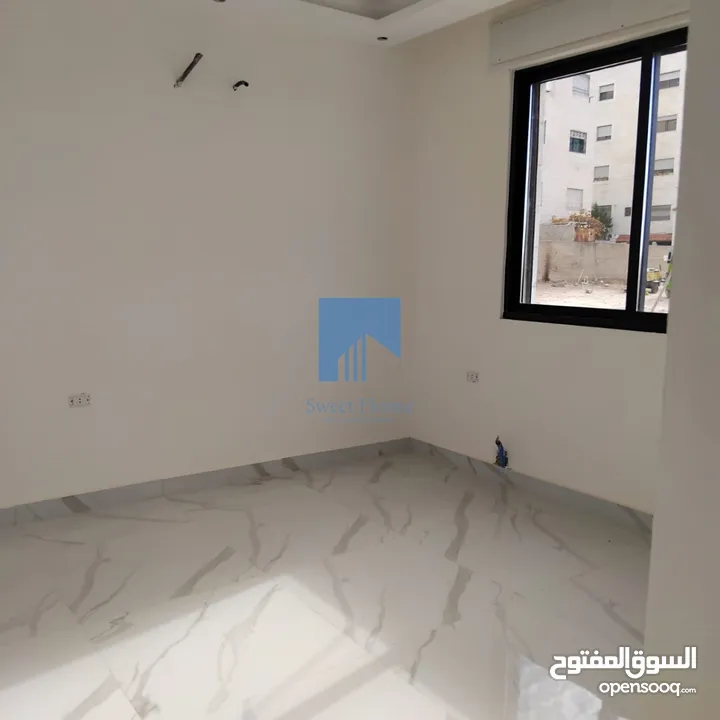 شقة فاخرة للبيع في خلدا - قرب إشارة البنك العربي طابق ثاني 145م تشطيب سوبر ديلوكس لم تسكن