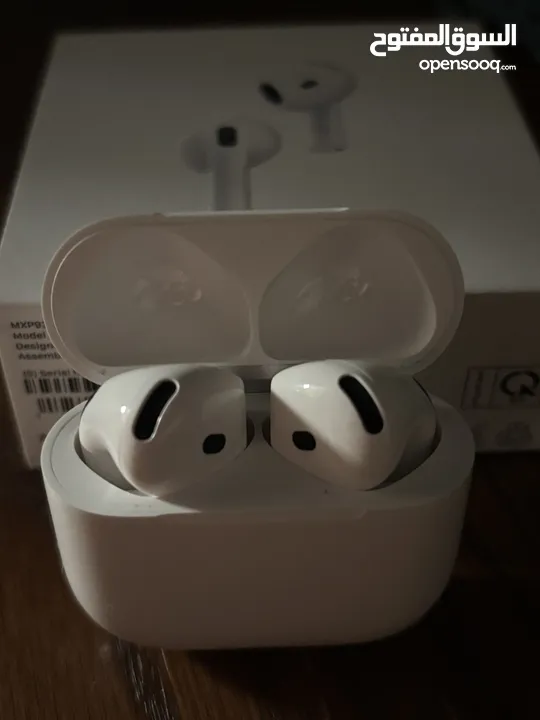 AirPods 4 Active Noise Canceling (ANC)